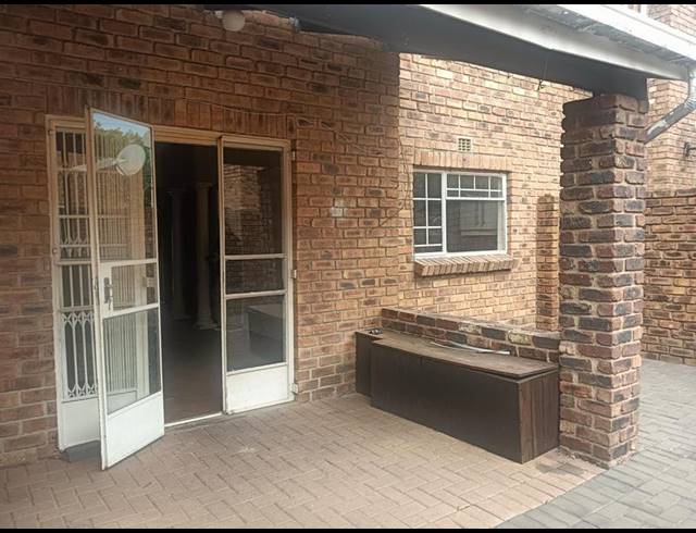 2 BEDROOM DUPLEX FOR SALE IN ELSPARK